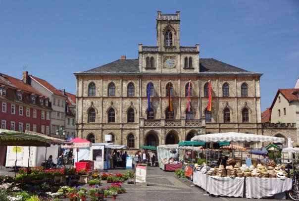 marktplatz-weimar-rathaus