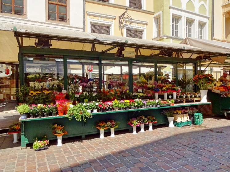 obstmarkt-piazza-delle-erbe-bozen